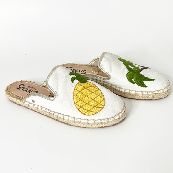 Circus by Sam Edelman pineapple espadrilles - Picture 3 of 8